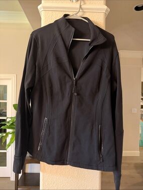 Black lululemon define jacket